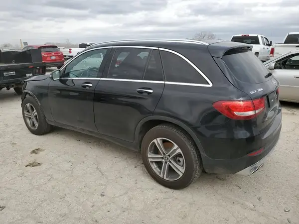 WDC0G4KB4JV032742 2018 MERCEDES-BENZ GLC - Image 2