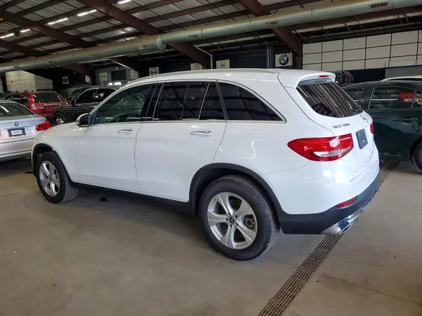 WDC0G4KB4JV034829 2018 MERCEDES-BENZ GLC - Image 2
