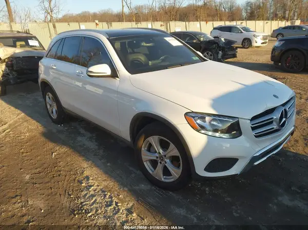 WDC0G4KB4JV040713 2018 MERCEDES-BENZ GLC - Image 1