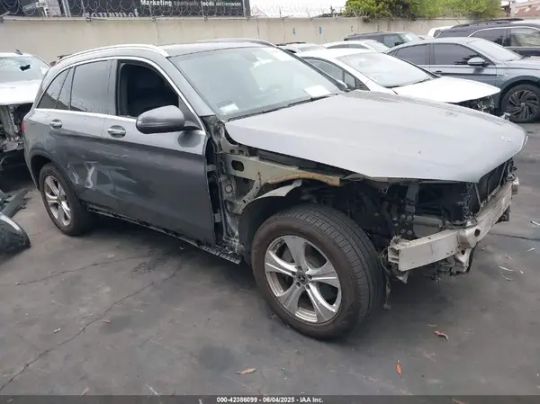 WDC0G4KB4JV051548 2018 MERCEDES-BENZ GLC - Image 1