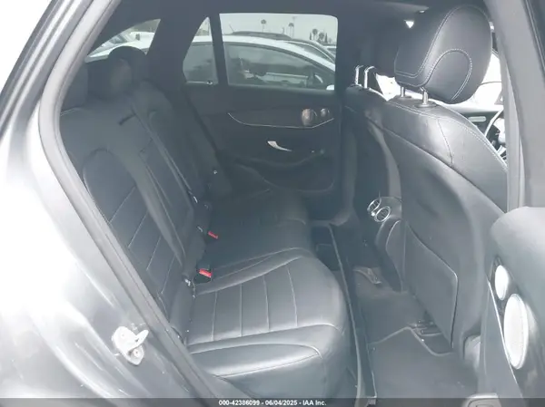WDC0G4KB4JV051548 2018 MERCEDES-BENZ GLC - Image 8