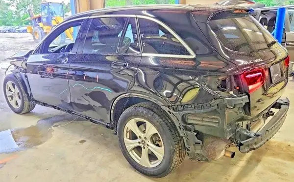 WDC0G4KB4JV052652 2018 MERCEDES-BENZ GLC - Image 2