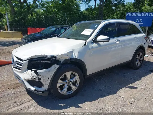 WDC0G4KB4JV069998 2018 MERCEDES-BENZ GLC - Image 2