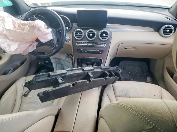 WDC0G4KB4JV076594 2018 MERCEDES-BENZ GLC - Image 8
