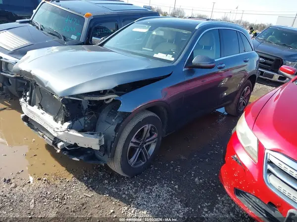 WDC0G4KB4JV087949 2018 MERCEDES-BENZ GLC - Image 2