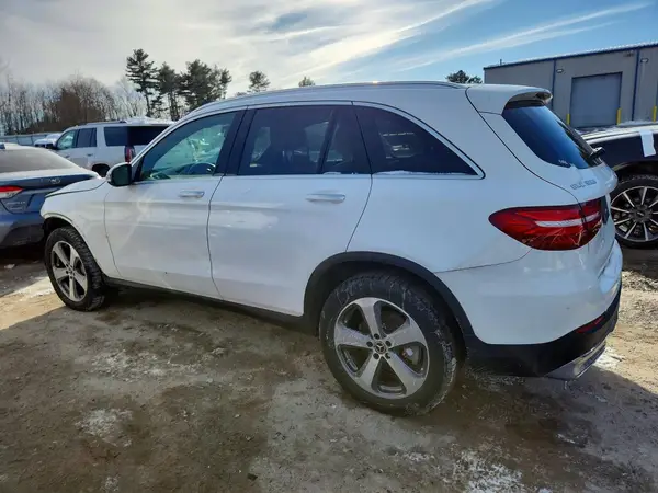 WDC0G4KB4JV093122 2018 MERCEDES-BENZ GLC - Image 2