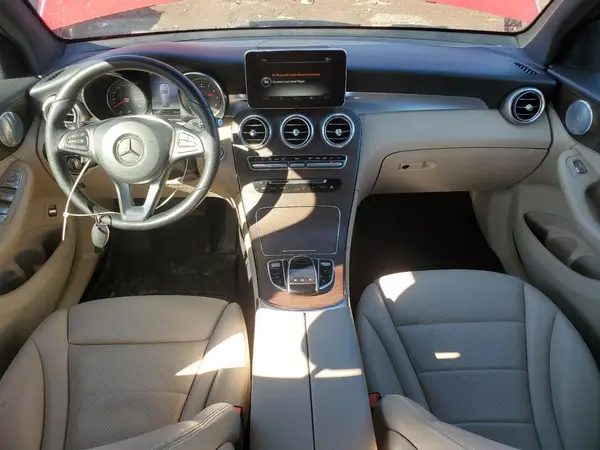 WDC0G4KB4JV105303 2018 MERCEDES-BENZ GLC - Image 8