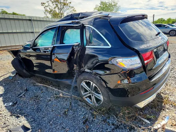 WDC0G4KB4JV113224 2018 MERCEDES-BENZ GLC - Image 2