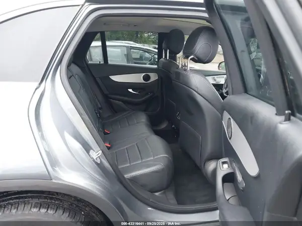 WDC0G4KB4K1001631 2019 MERCEDES-BENZ GLC - Image 8