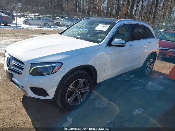 WDC0G4KB4KF594443 2019 MERCEDES-BENZ GLC - Image 2