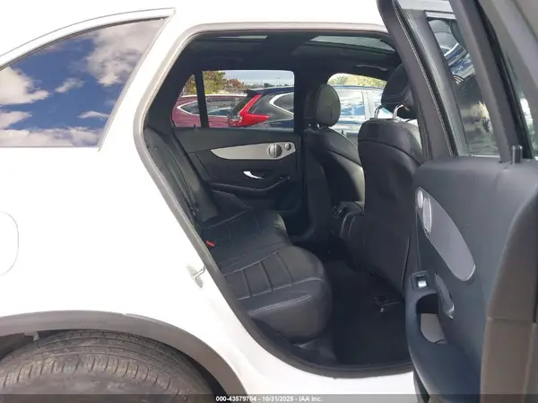 WDC0G4KB4KV120076 2019 MERCEDES-BENZ GLC - Image 8