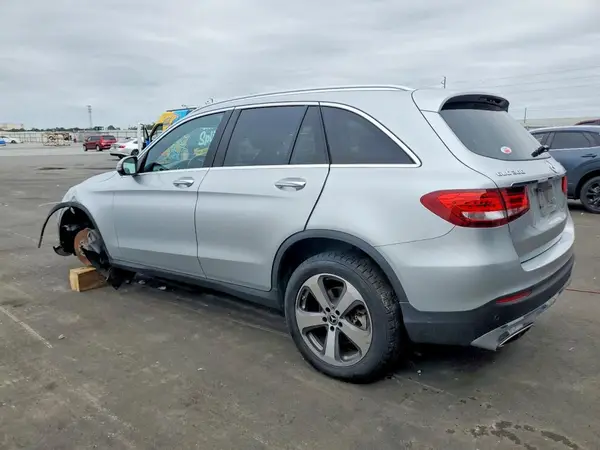 WDC0G4KB4KV123172 2019 MERCEDES-BENZ GLC - Image 2
