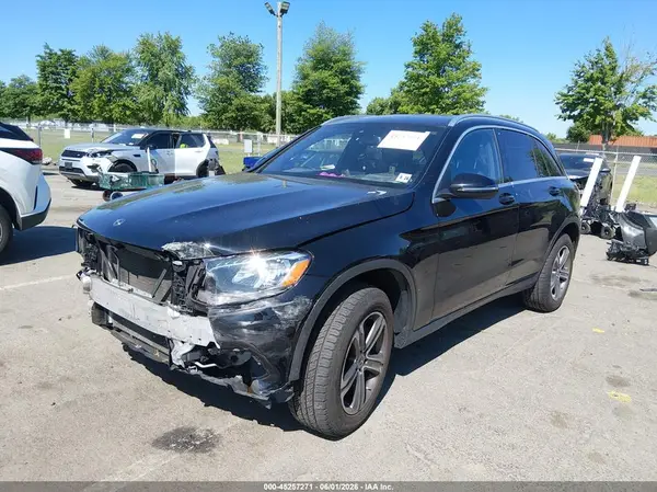 WDC0G4KB4KV160139 2019 MERCEDES-BENZ GLC - Image 2
