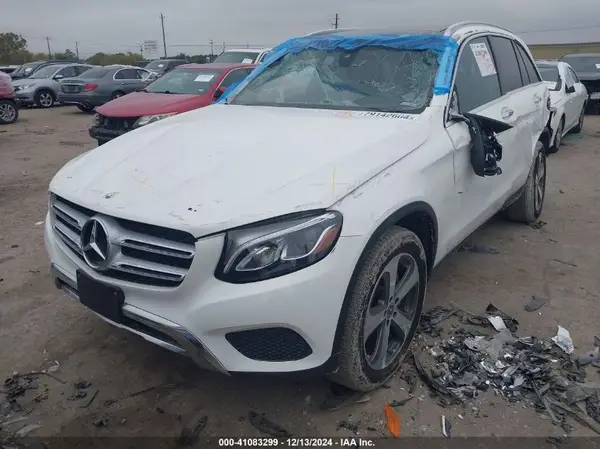 WDC0G4KB4KV168595 2019 MERCEDES-BENZ GLC - Image 2