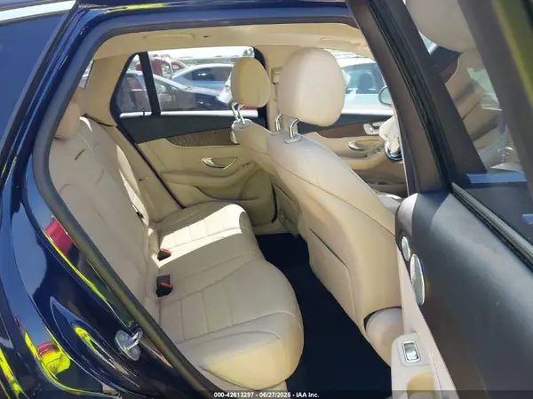 WDC0G4KB4KV196851 2019 MERCEDES-BENZ GLC - Image 8