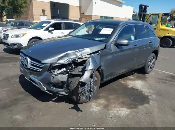 WDC0G4KB5GF011630 2016 MERCEDES-BENZ GLC - Image 2