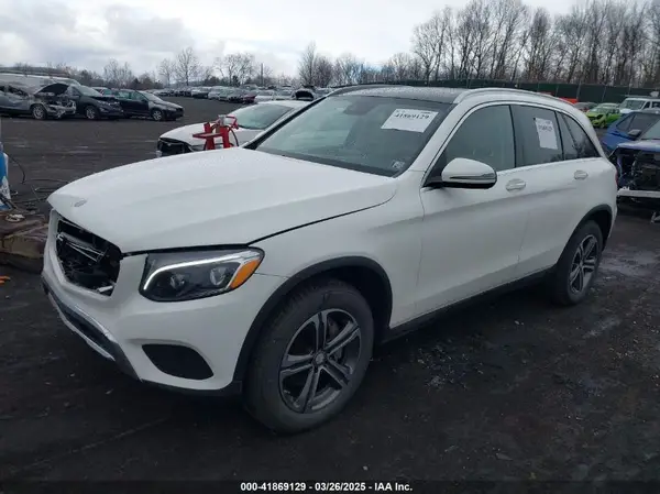 WDC0G4KB5GF055868 2016 MERCEDES-BENZ GLC - Image 2