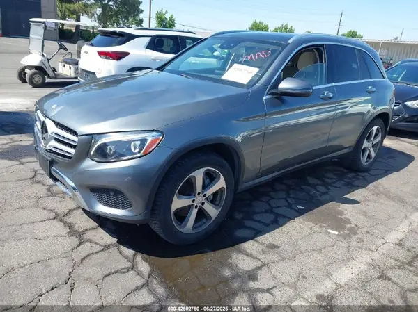 WDC0G4KB5GF062867 2016 MERCEDES-BENZ GLC - Image 2
