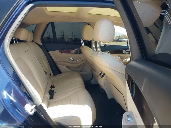 WDC0G4KB5GF065218 2016 MERCEDES-BENZ GLC - Image 8