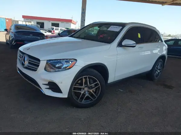 WDC0G4KB5GF069365 2016 MERCEDES-BENZ GLC - Image 2