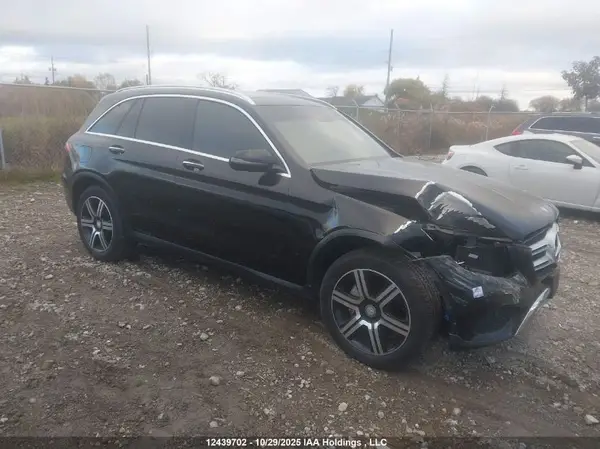 WDC0G4KB5GF084805 2016 MERCEDES-BENZ GLC - Image 1