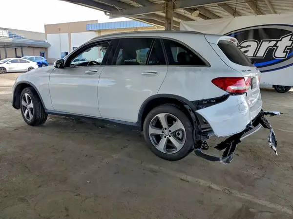 WDC0G4KB5GF092872 2016 MERCEDES-BENZ GLC - Image 2