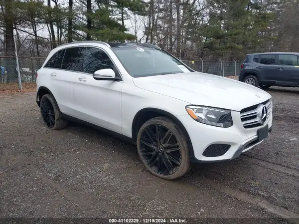 WDC0G4KB5GF098865 2016 MERCEDES-BENZ GLC - Image 1