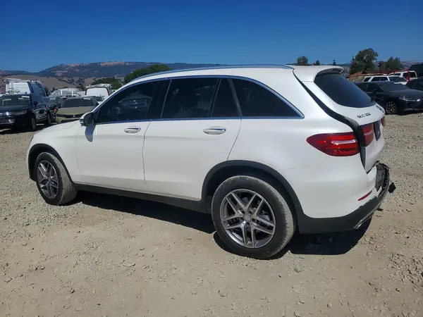 WDC0G4KB5HF119117 2017 MERCEDES-BENZ GLC - Image 2
