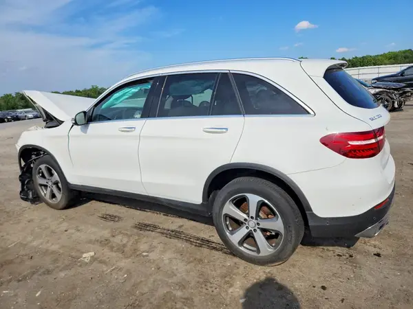 WDC0G4KB5HF140274 2017 MERCEDES-BENZ GLC - Image 2