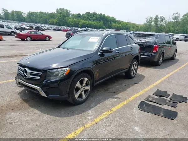 WDC0G4KB5HF140727 2017 MERCEDES-BENZ GLC - Image 2