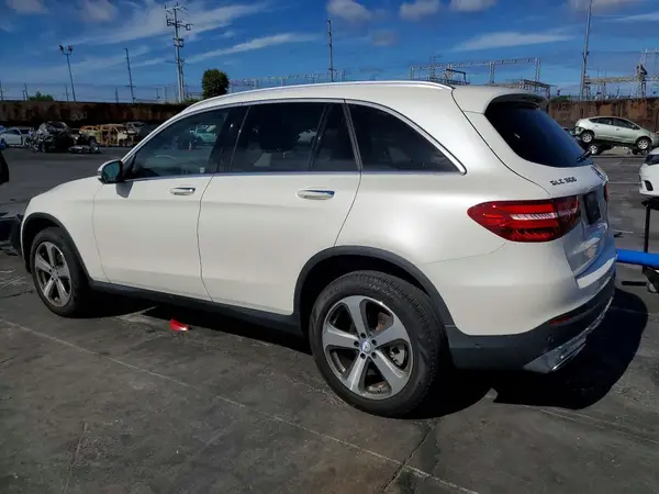 WDC0G4KB5HF145507 2017 MERCEDES-BENZ GLC - Image 2
