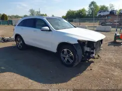 WDC0G4KB5HF149833 2017 MERCEDES-BENZ GLC
