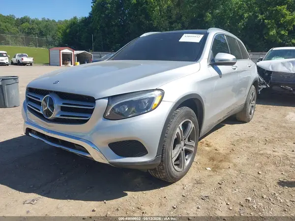 WDC0G4KB5HF152327 2017 MERCEDES-BENZ GLC - Image 2