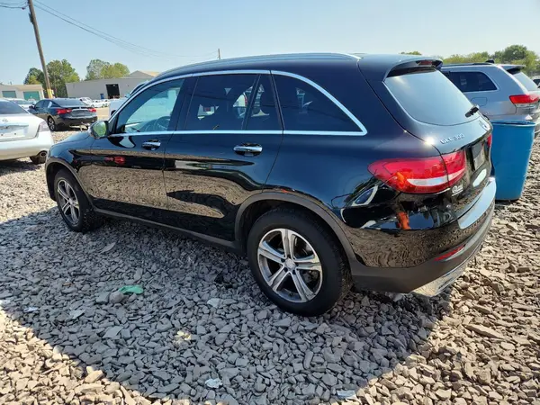 WDC0G4KB5HF160122 2017 MERCEDES-BENZ GLC - Image 2
