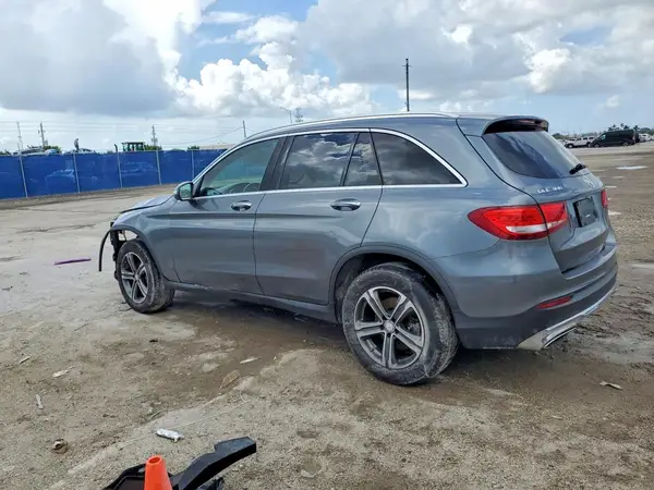 WDC0G4KB5HF180841 2017 MERCEDES-BENZ GLC - Image 2