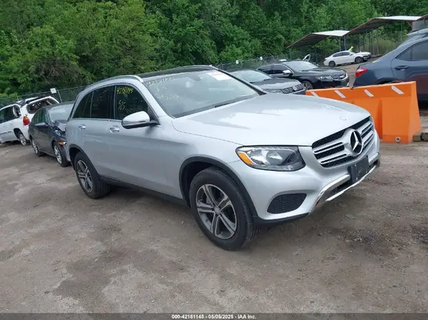 WDC0G4KB5HF195307 2017 MERCEDES-BENZ GLC - Image 1