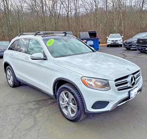 WDC0G4KB5HF219279 2017 MERCEDES-BENZ GLC - Image 2
