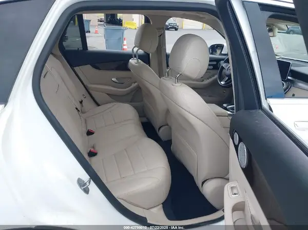 WDC0G4KB5HF242058 2017 MERCEDES-BENZ GLC - Image 8
