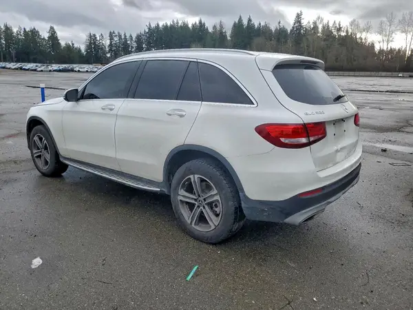 WDC0G4KB5HV004619 2017 MERCEDES-BENZ GLC - Image 2