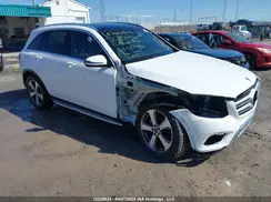 WDC0G4KB5HV007424 2017 MERCEDES-BENZ GLC