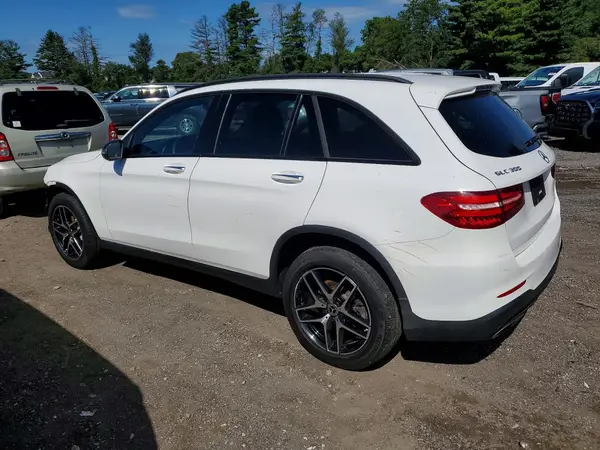 WDC0G4KB5HV011313 2017 MERCEDES-BENZ GLC - Image 2