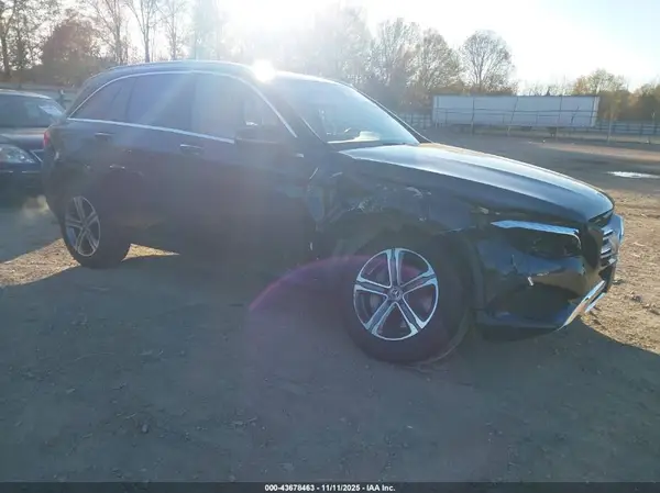 WDC0G4KB5JV015142 2018 MERCEDES-BENZ GLC - Image 1