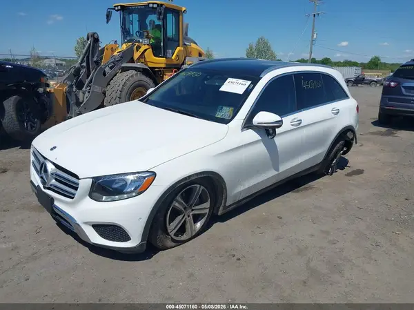 WDC0G4KB5JV046276 2018 MERCEDES-BENZ GLC - Image 2