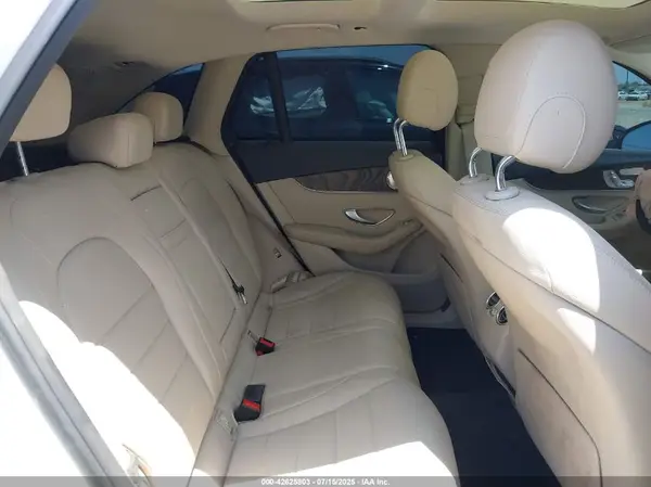 WDC0G4KB5JV049954 2018 MERCEDES-BENZ GLC - Image 8