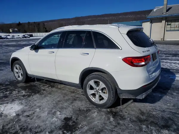 WDC0G4KB5JV052546 2018 MERCEDES-BENZ GLC - Image 2
