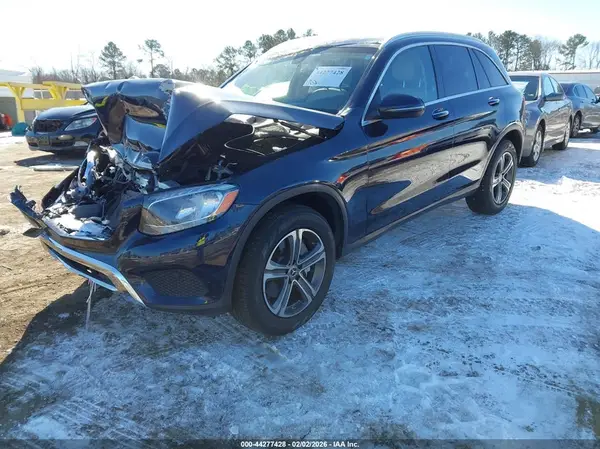 WDC0G4KB5JV067578 2018 MERCEDES-BENZ GLC - Image 2