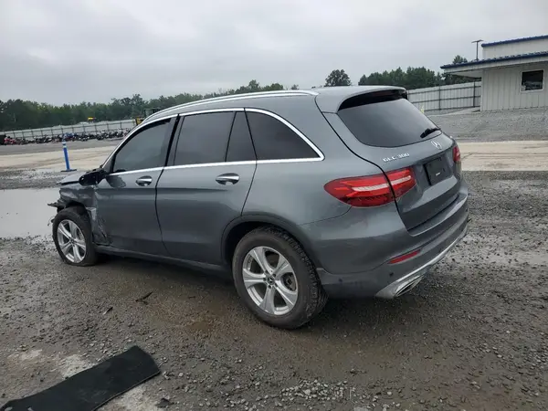 WDC0G4KB5JV074448 2018 MERCEDES-BENZ GLC - Image 2