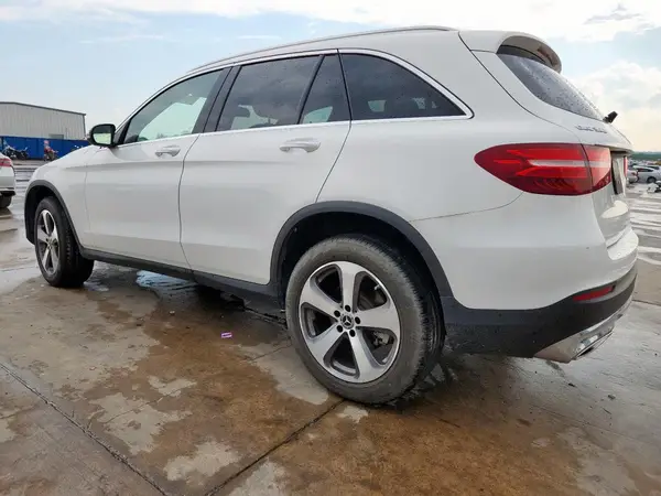 WDC0G4KB5JV086311 2018 MERCEDES-BENZ GLC - Image 2