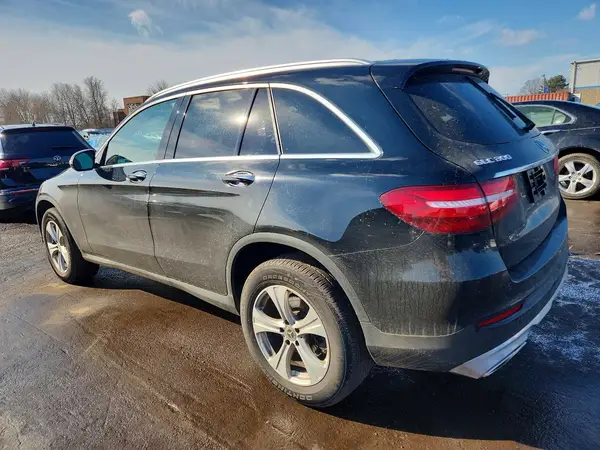 WDC0G4KB5JV096174 2018 MERCEDES-BENZ GLC - Image 2