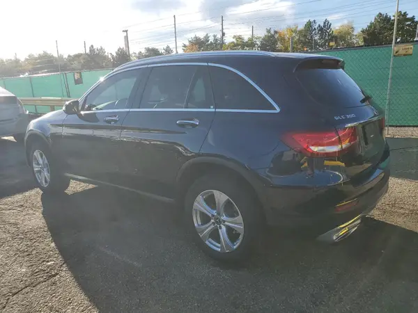 WDC0G4KB5JV099110 2018 MERCEDES-BENZ GLC - Image 2